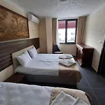 Santa Ria Otel 2*