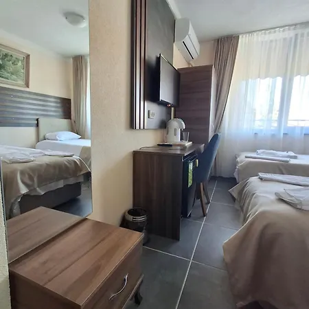 Santa Ria Хотел 2*